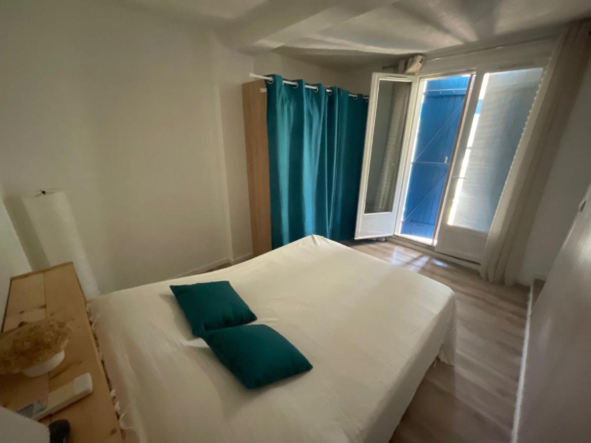 Le Cocon Des Spress Apartment Cers Bagian luar foto