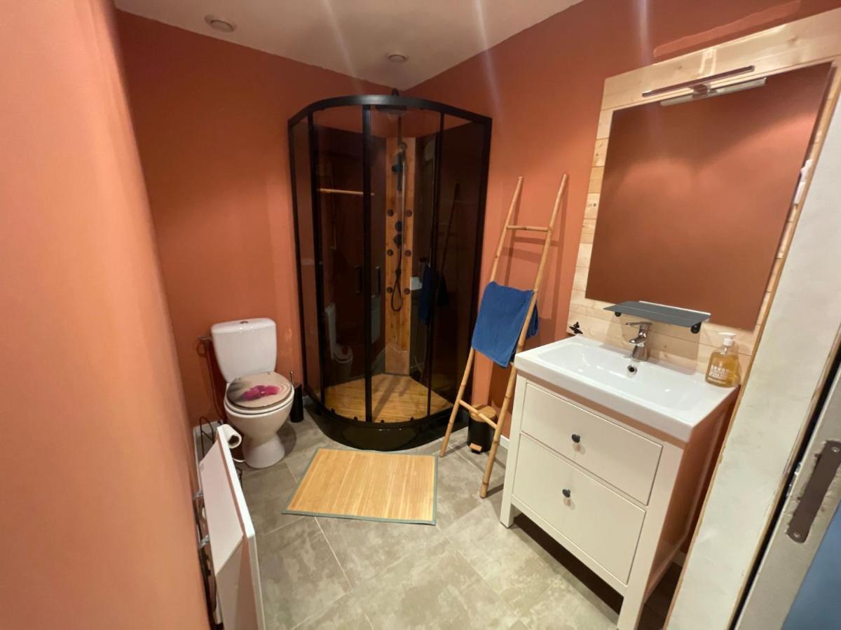 Le Cocon Des Spress Apartment Cers Bagian luar foto