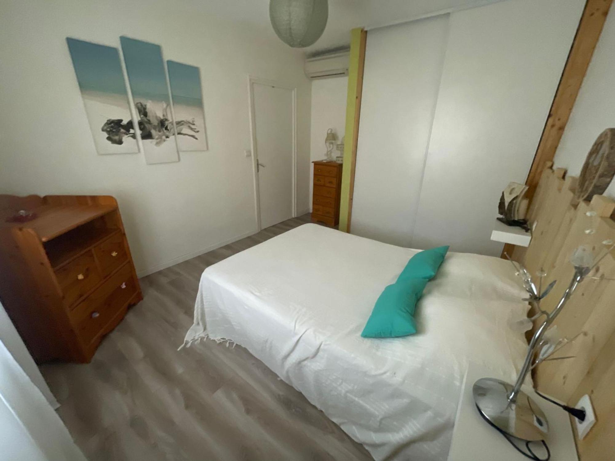Le Cocon Des Spress Apartment Cers Bagian luar foto