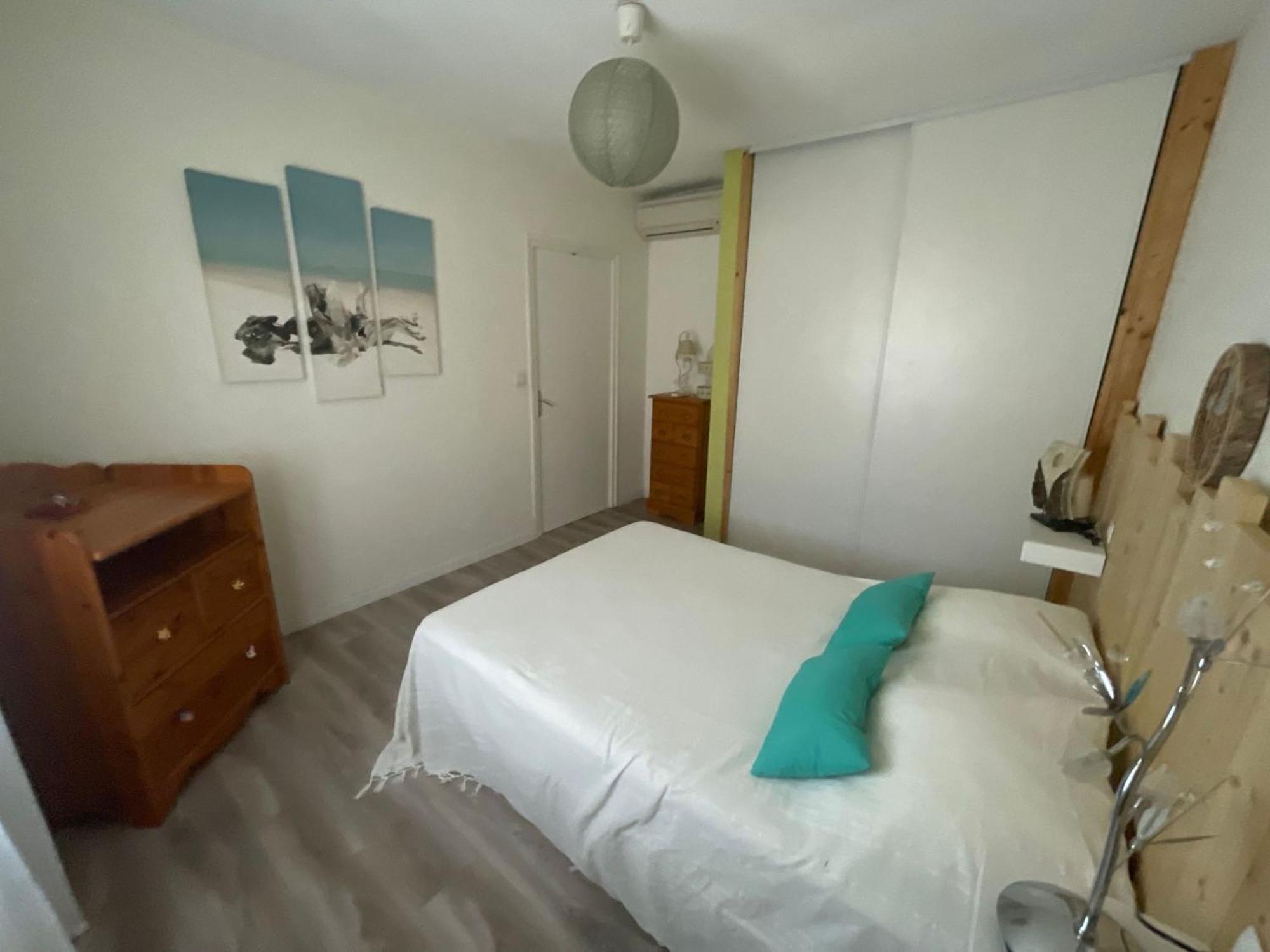 Le Cocon Des Spress Apartment Cers Bagian luar foto